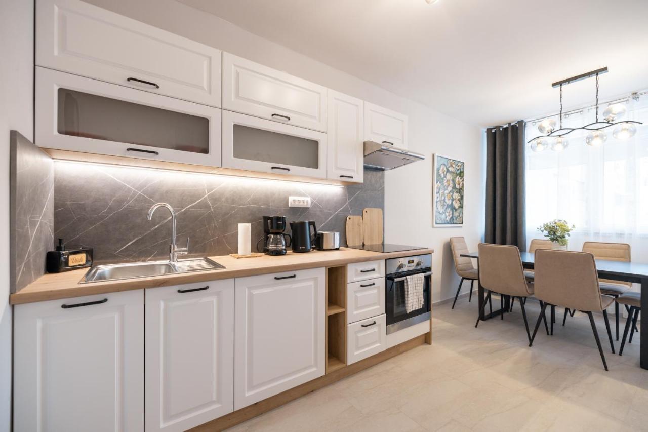 Bridge Comfort Apartment ซาดาร์ ภายนอก รูปภาพ