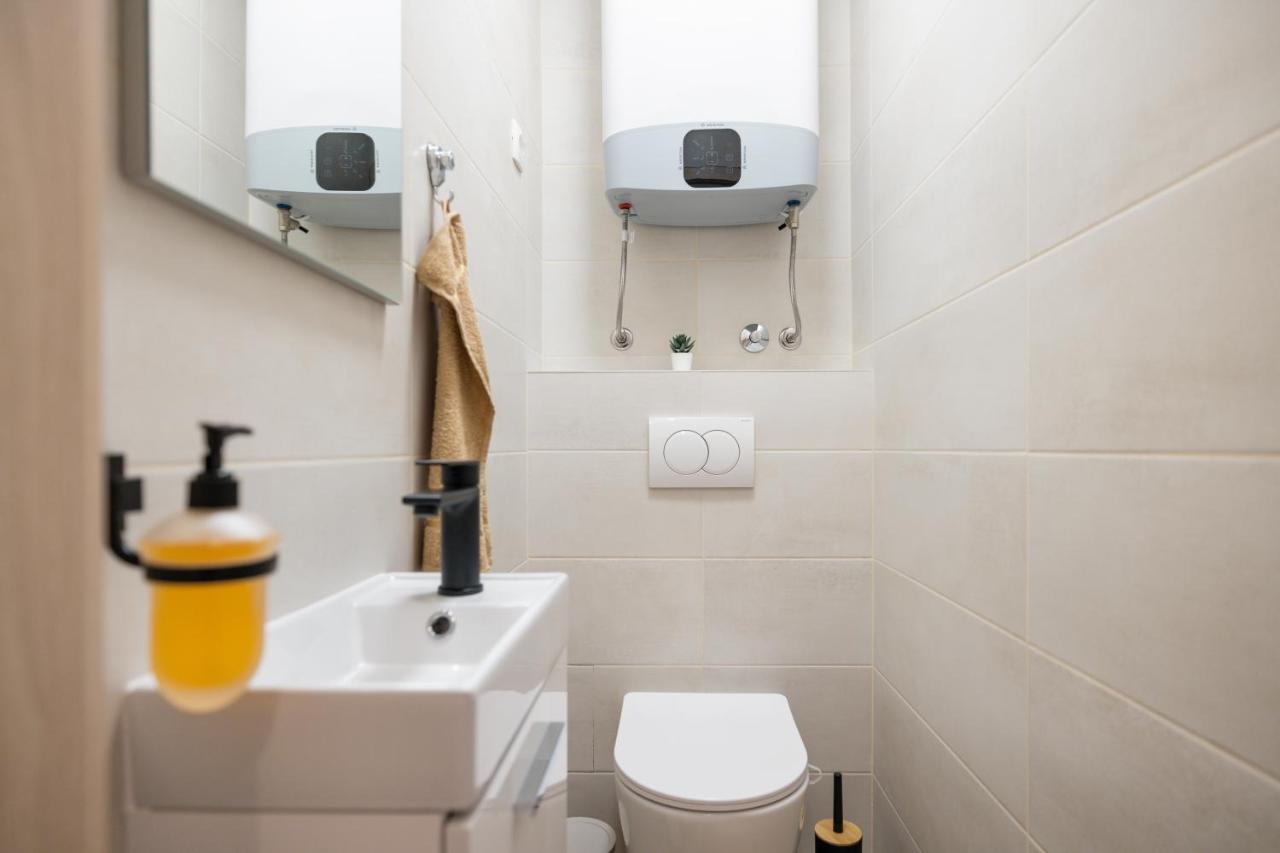 Bridge Comfort Apartment ซาดาร์ ภายนอก รูปภาพ