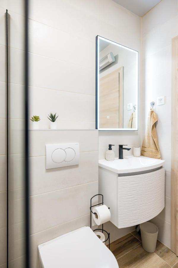 Bridge Comfort Apartment ซาดาร์ ภายนอก รูปภาพ