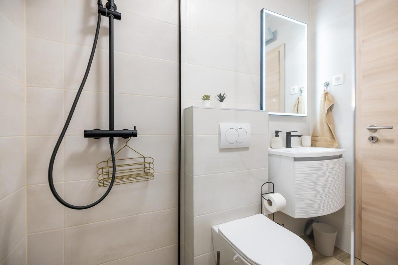 Bridge Comfort Apartment ซาดาร์ ภายนอก รูปภาพ